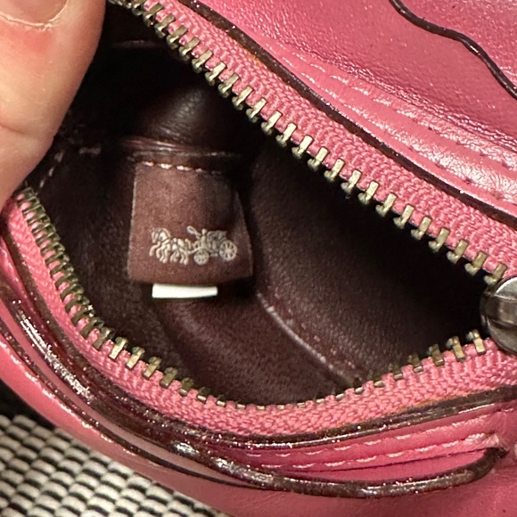 NWT Coach 1941 Uni Unicorn coin case wallet key fob keychain pearl pink coin bag - Picture 7 of 7